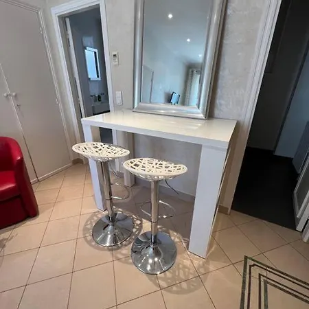 Appartement Cannes: Studio By The Croisette 2 Cannes